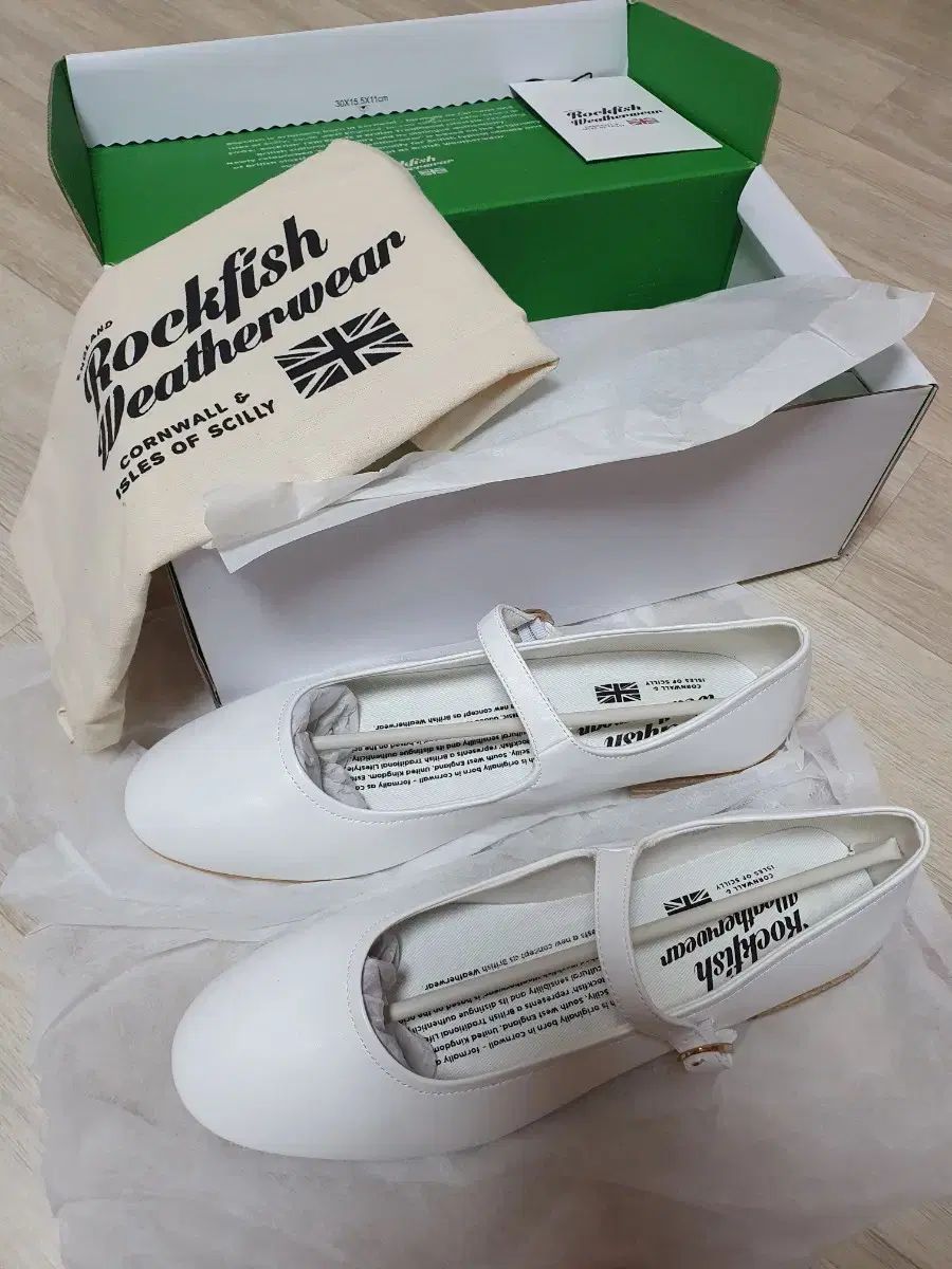 ロックフィッシュ アンド メリージェーン フラット 白 250