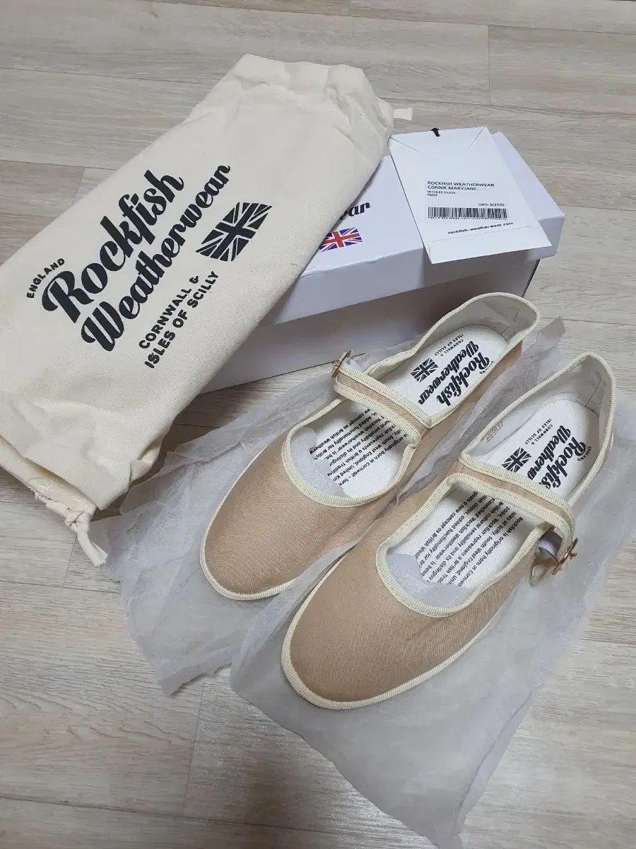 ロックフィッシュ コニー メリージェーン 250 ベージュ