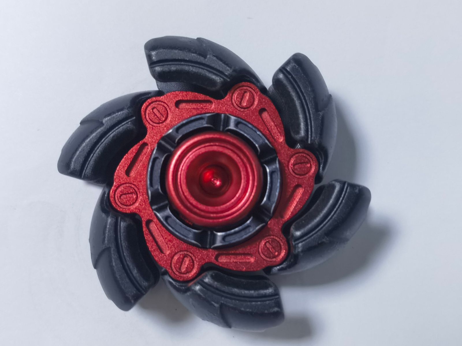 正規品」GoBiggeR Pillbug オープンアーマー ハンドスピナー 回転 金属