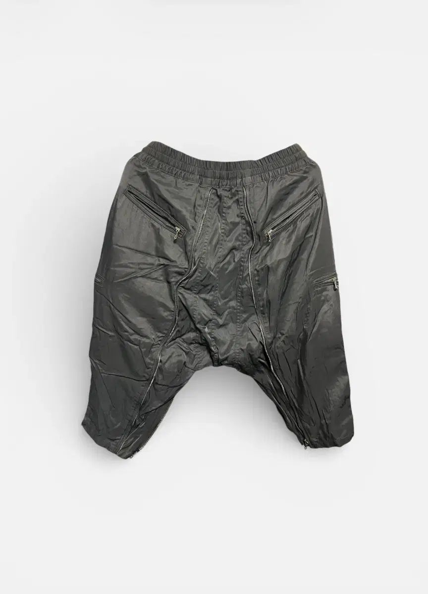 JULIUS ブラック ジッパー POINT バギー ハーフパンツ