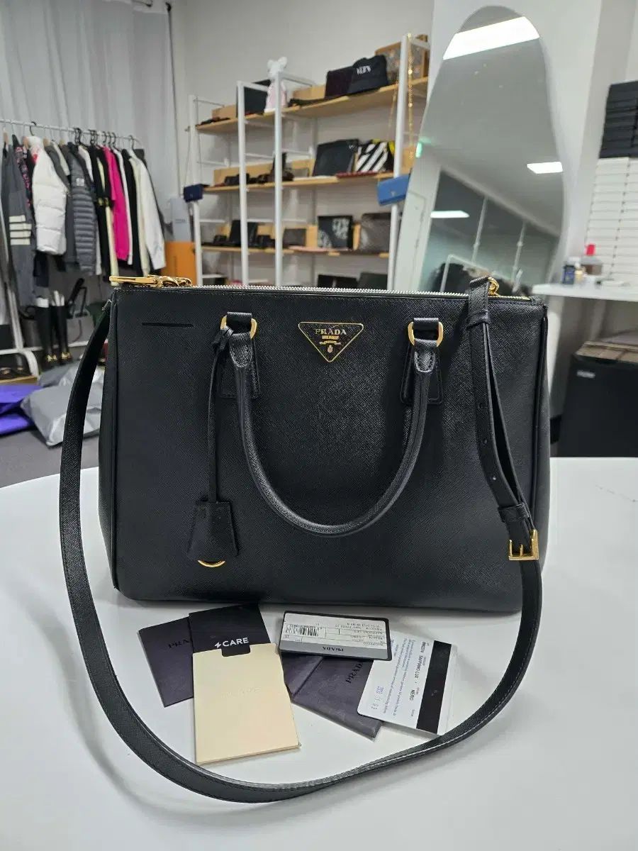 A級コンディション PRADA サフィアーノ トート ショルダーバッグ