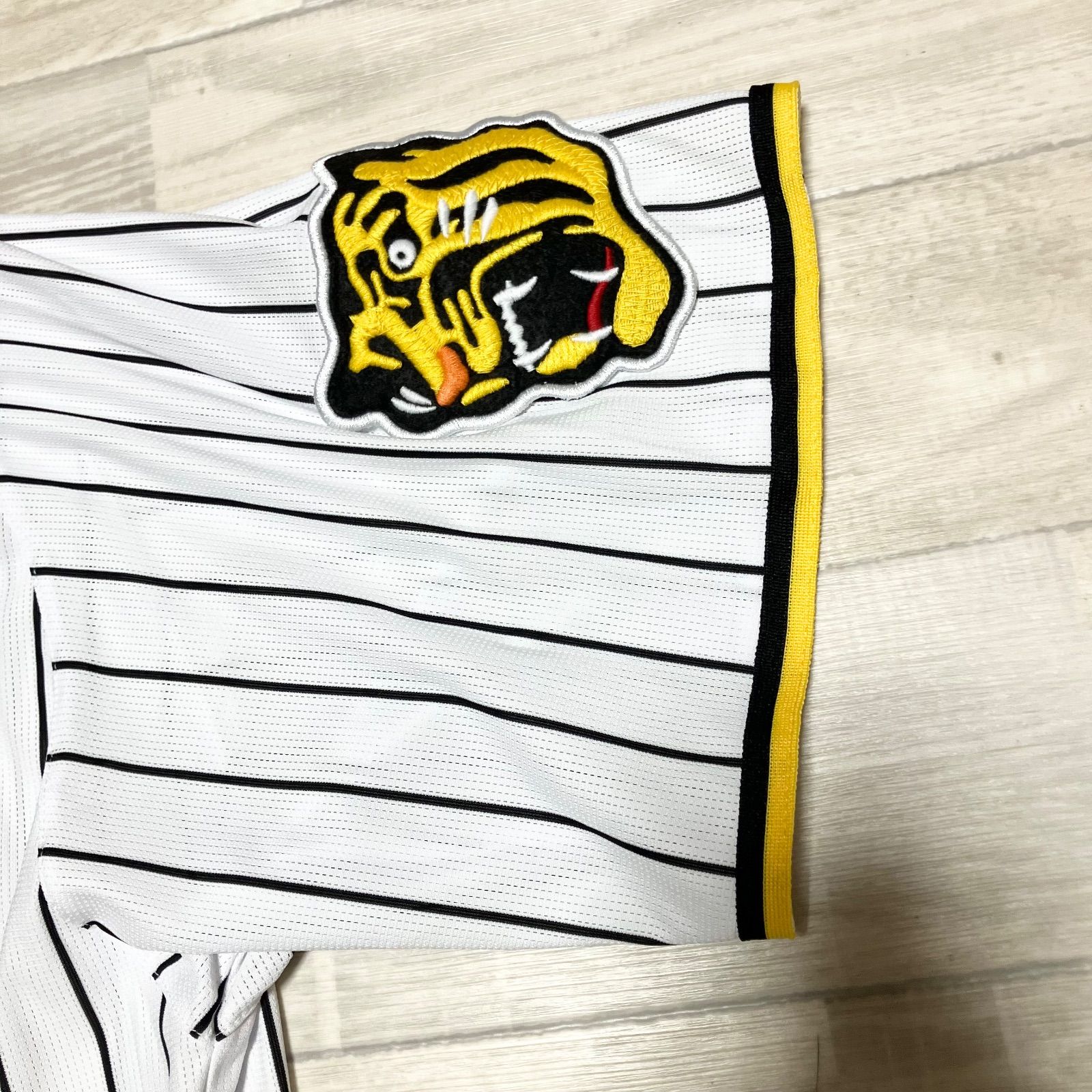 阪神タイガース　ユニフォーム　森下翔太　Oサイズ　ワッペン加工 阪神タイガース ユニフォーム 森下翔太 Oサイズ ワッペン加工