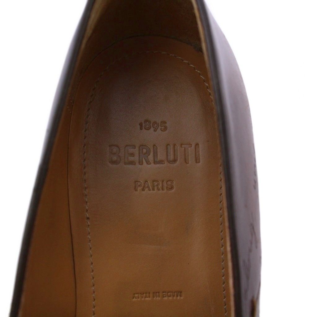 カリグラフィスクリット ローファー