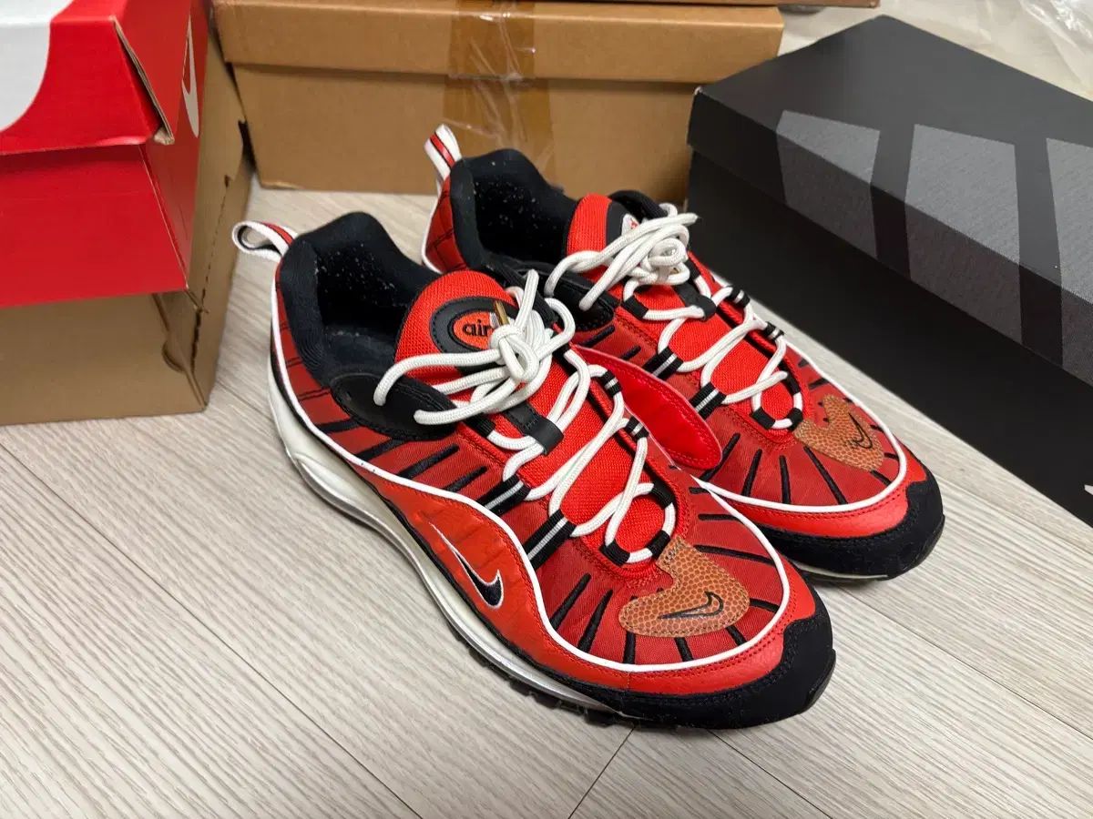 ナイキ エアマックス 98 レッド 280 mm