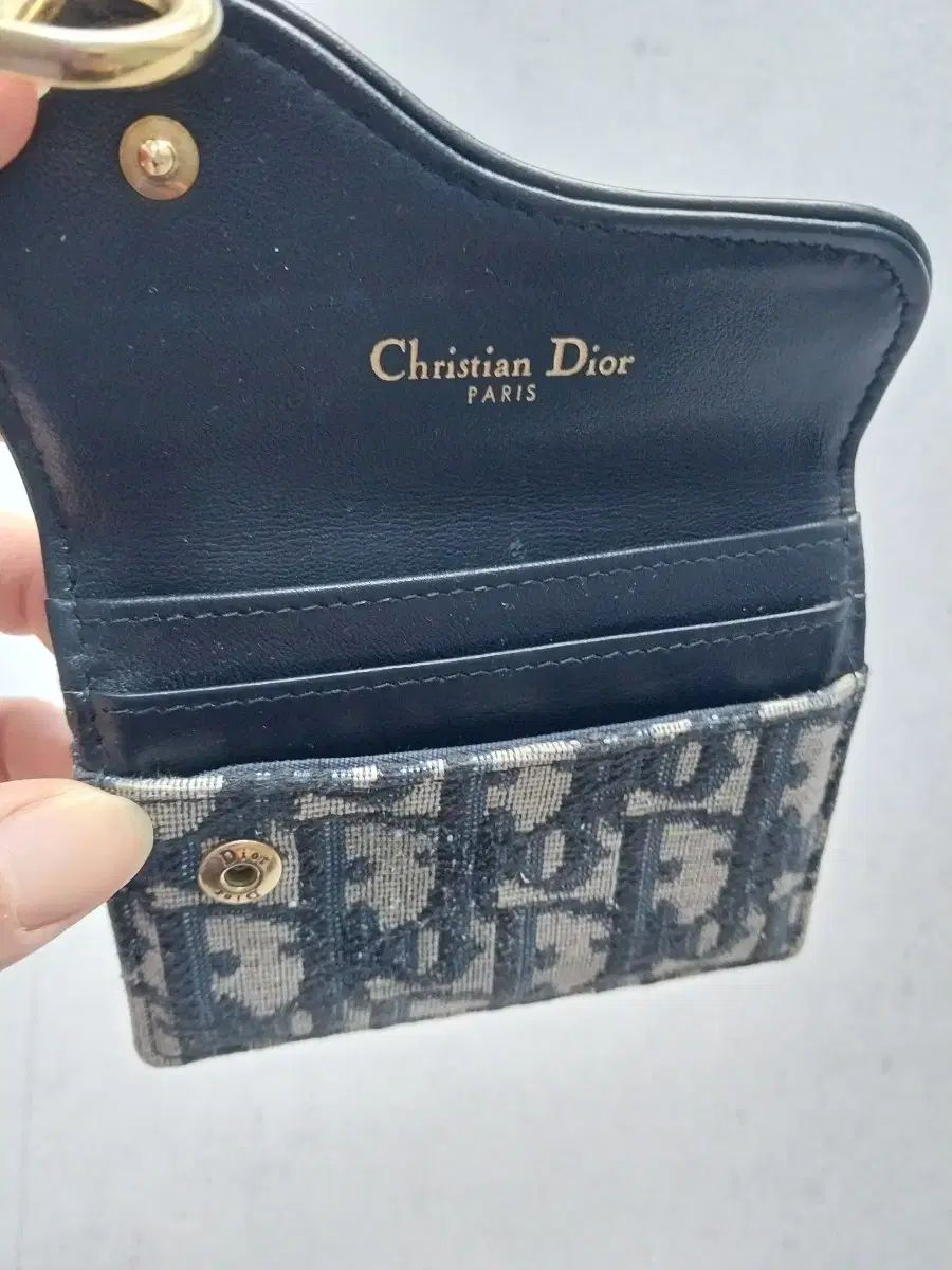 カードウォレット サドル