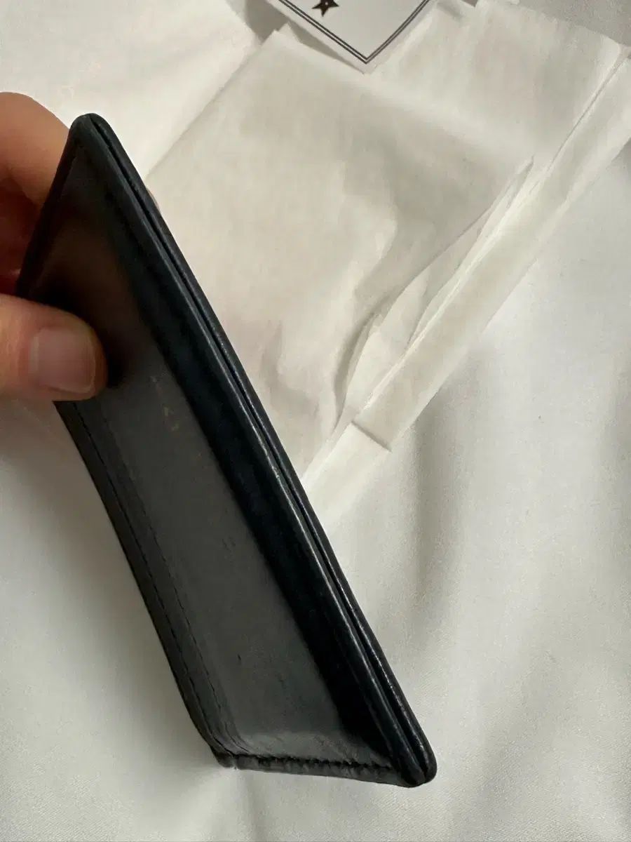 モンテーニュ カードウォレット