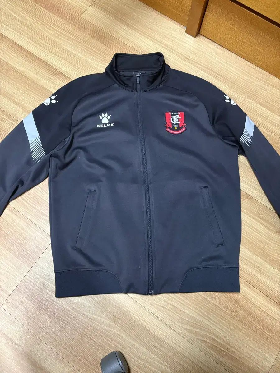 ブチョンFC 選手用支給用 トレーニングウェア M