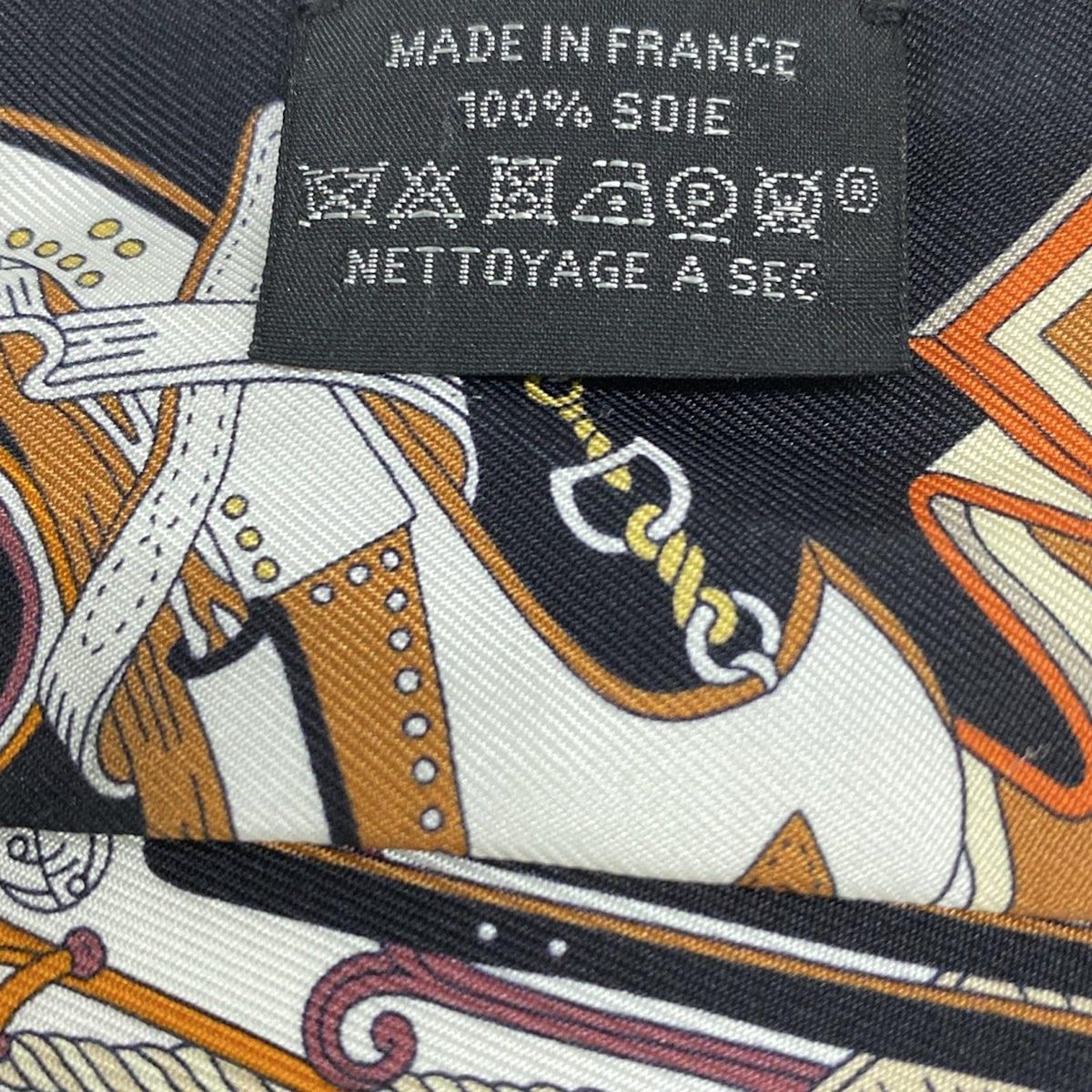 HERMES(エルメス) スカーフ ツイリー 白×オレンジ×マルチ Bouques