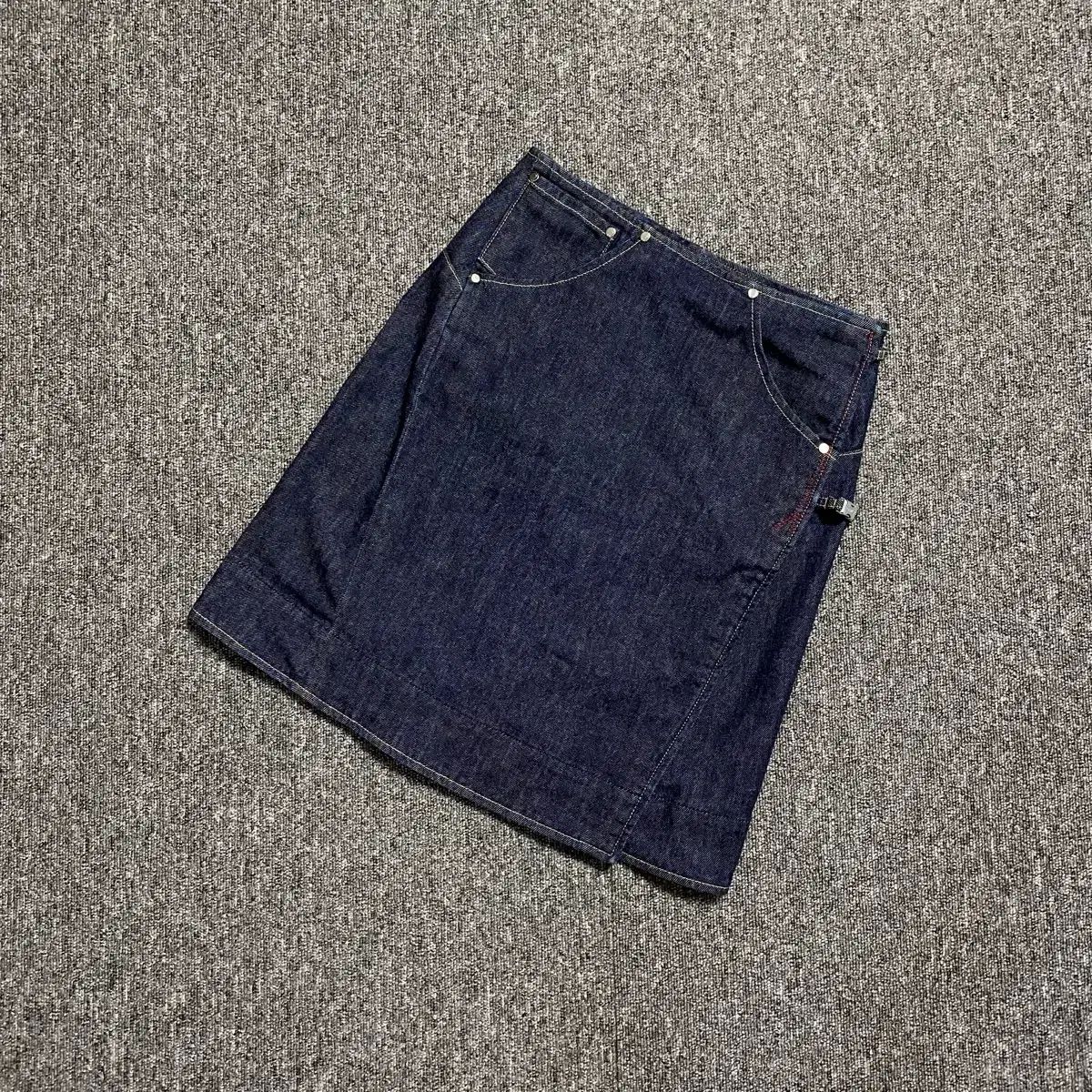 リーバイス エンジニアード ラップスカート