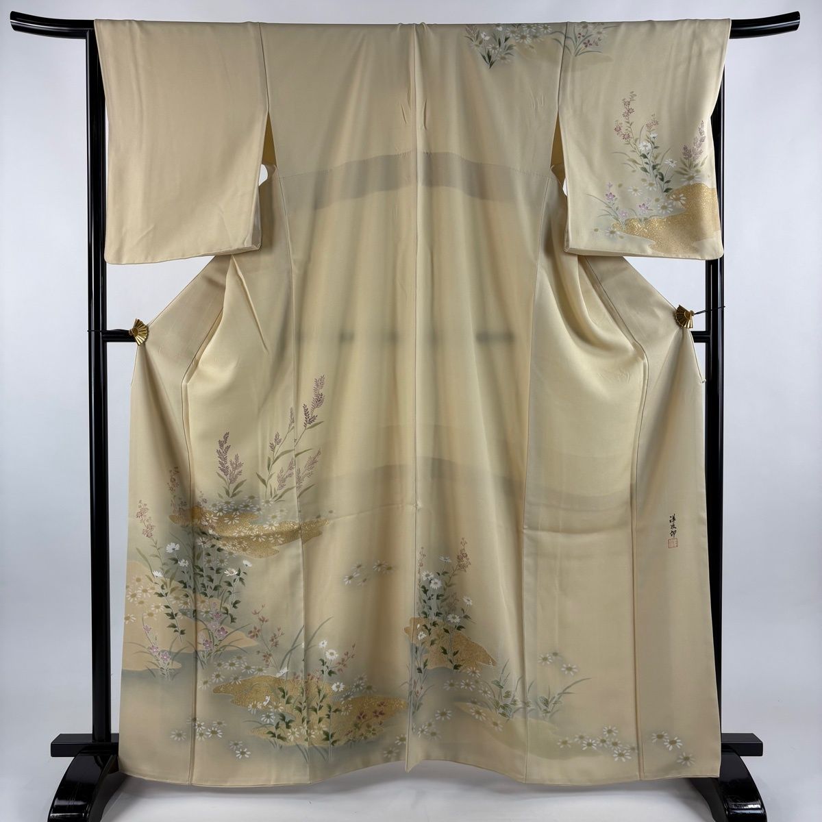 訪問着 身丈164 cm 裄丈66.5 M 袷 鈴乃屋 落款 草花 霞 金彩 ぼかし ベージュ 正絹 秀品