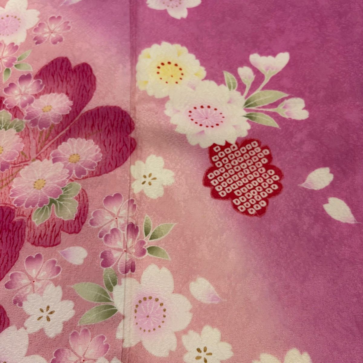  振袖 身丈159.5 cm 裄丈65 M 袷 桜 地紋 ぼかし 金彩 ピンク 正絹 秀品 振袖 着物