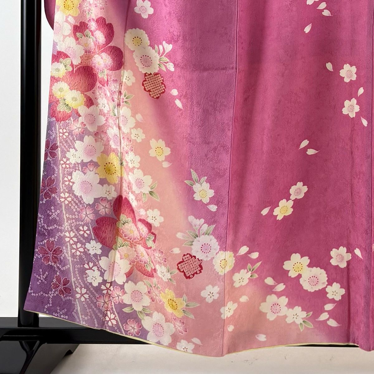 振袖 身丈159.5 cm 裄丈65 M 袷 桜 地紋 ぼかし 金彩 ピンク 正絹 秀品