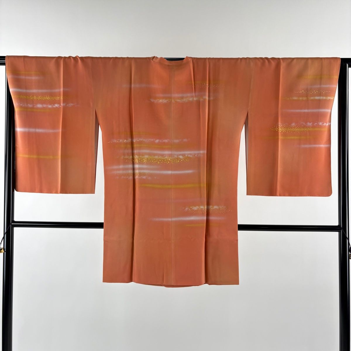 道行 身丈89 cm 裄丈67 M 和装コート 角衿 落款 箔散らし 霞 金銀彩 オレンジ 正絹 秀品