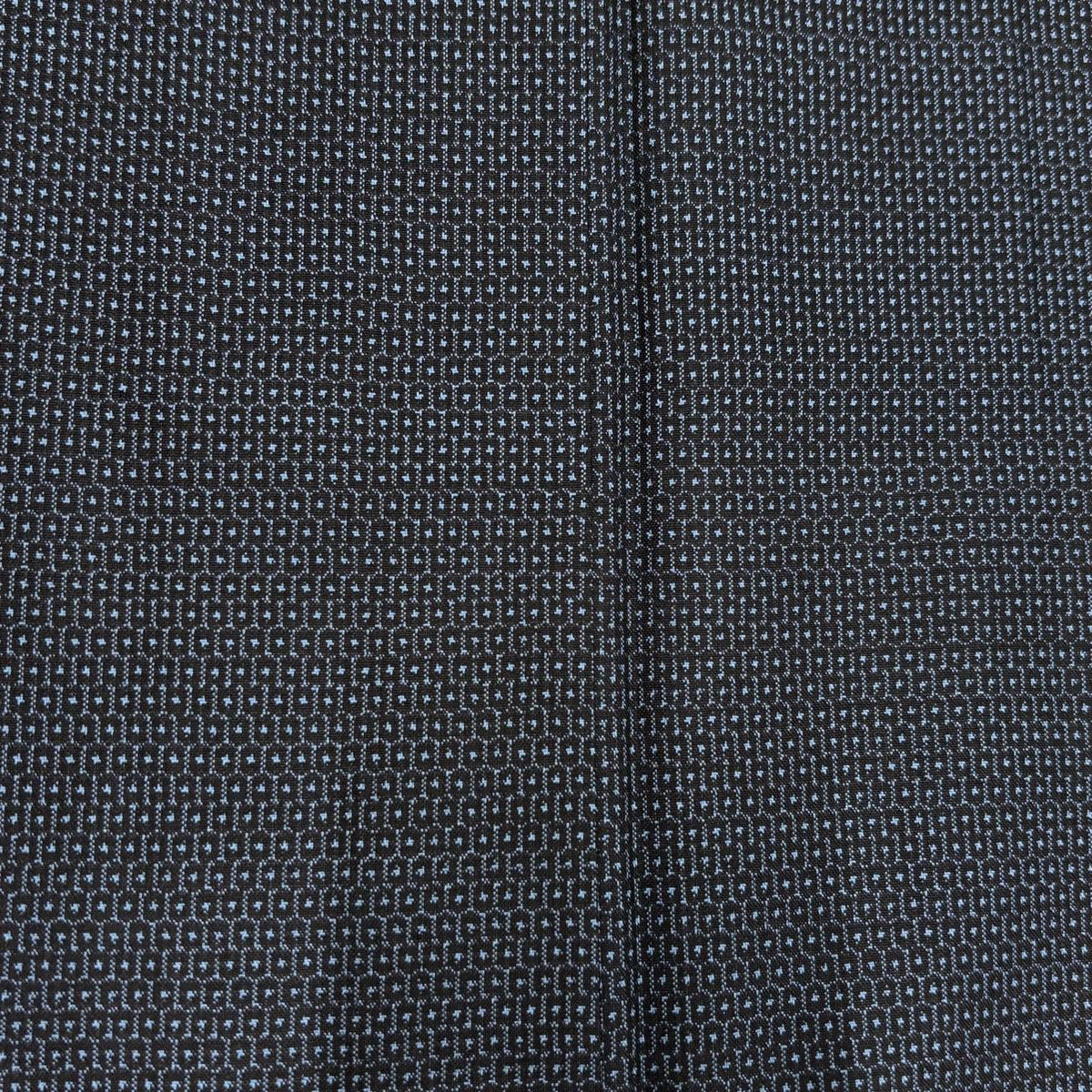  男着物 身丈143 cm 裄丈68.5 M 袷 アンサンブル紬 亀甲絣 濃紺 正絹 秀品 着物 着物 浴衣