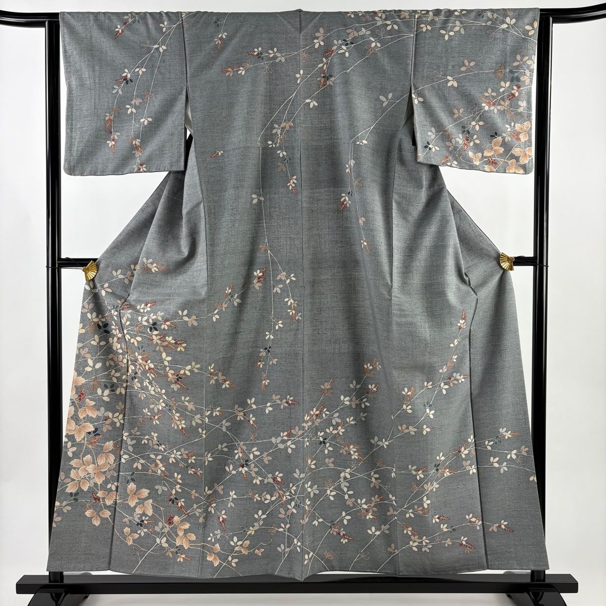 訪問着 身丈156 cm 裄丈63.5 S 袷 紬地 枝葉 萩 金糸 刺繍 青灰色 正絹 秀品