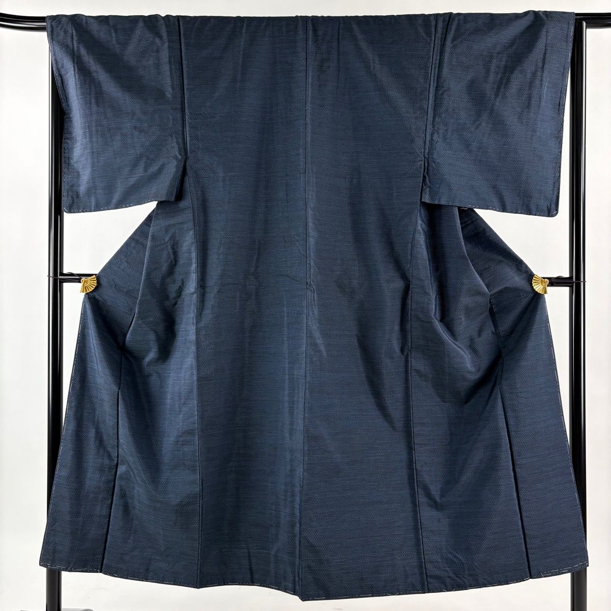 男着物 身丈148 cm 裄丈66 L 袷 紬 アンサンブル 亀甲絣 紺色 正絹 秀品