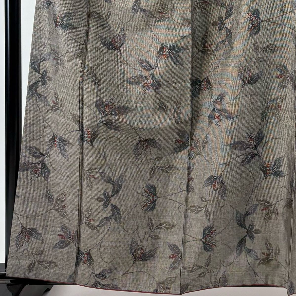 紬 身丈161.5 cm 裄丈63.5 S 袷 葉と実 灰茶 正絹 秀品