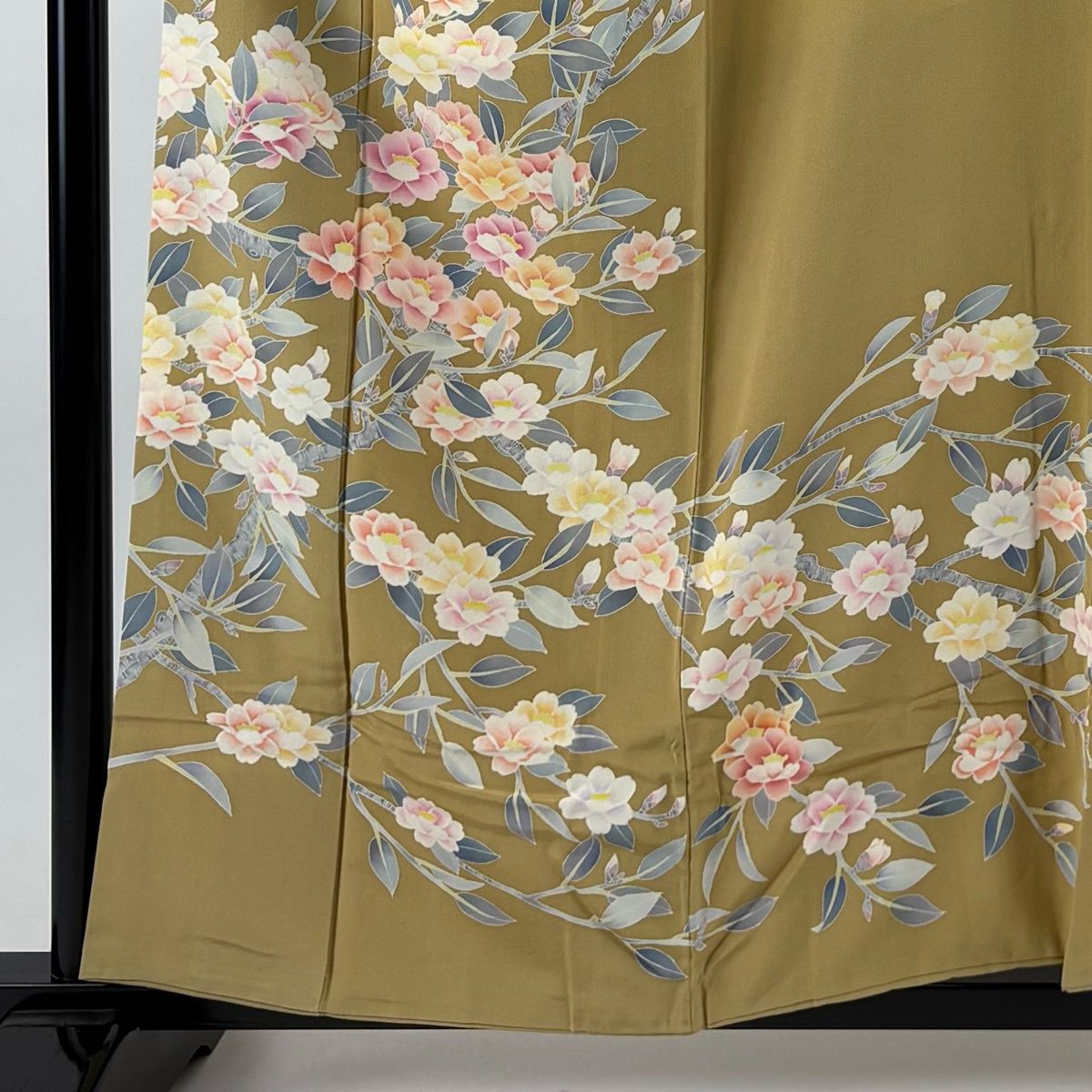 訪問着 身丈157.5 cm 裄丈63.5 S 袷 落款 枝花 ぼかし 黄土色 正絹 秀品