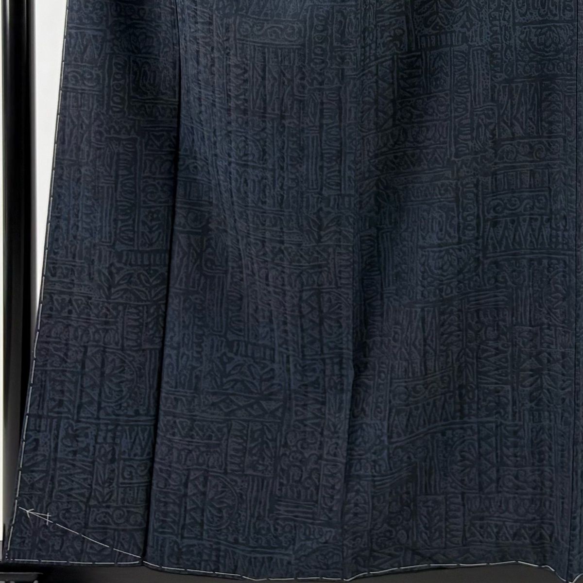 小紋 身丈159 cm 裄丈64 M 袷 草花 幾何学模様 染め分け 濃紺 正絹 秀品