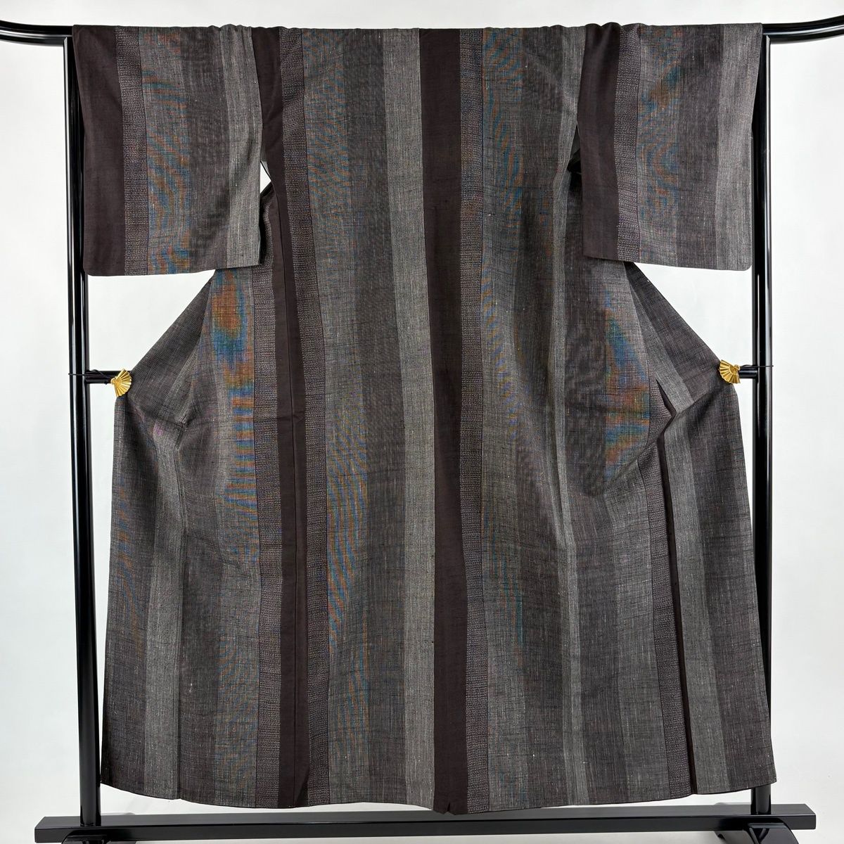 結城紬 身丈154.5 cm 裄丈65 M 袷 はたおり娘 やまと 証紙 縞 亀甲絣 焦茶色 正絹