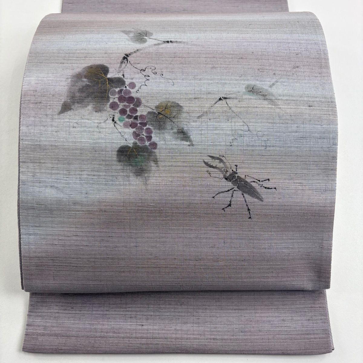 袋帯 名品 落款 紬地 関西仕立て 葡萄 クワガタ 金彩 灰紫 お太鼓柄 正絹