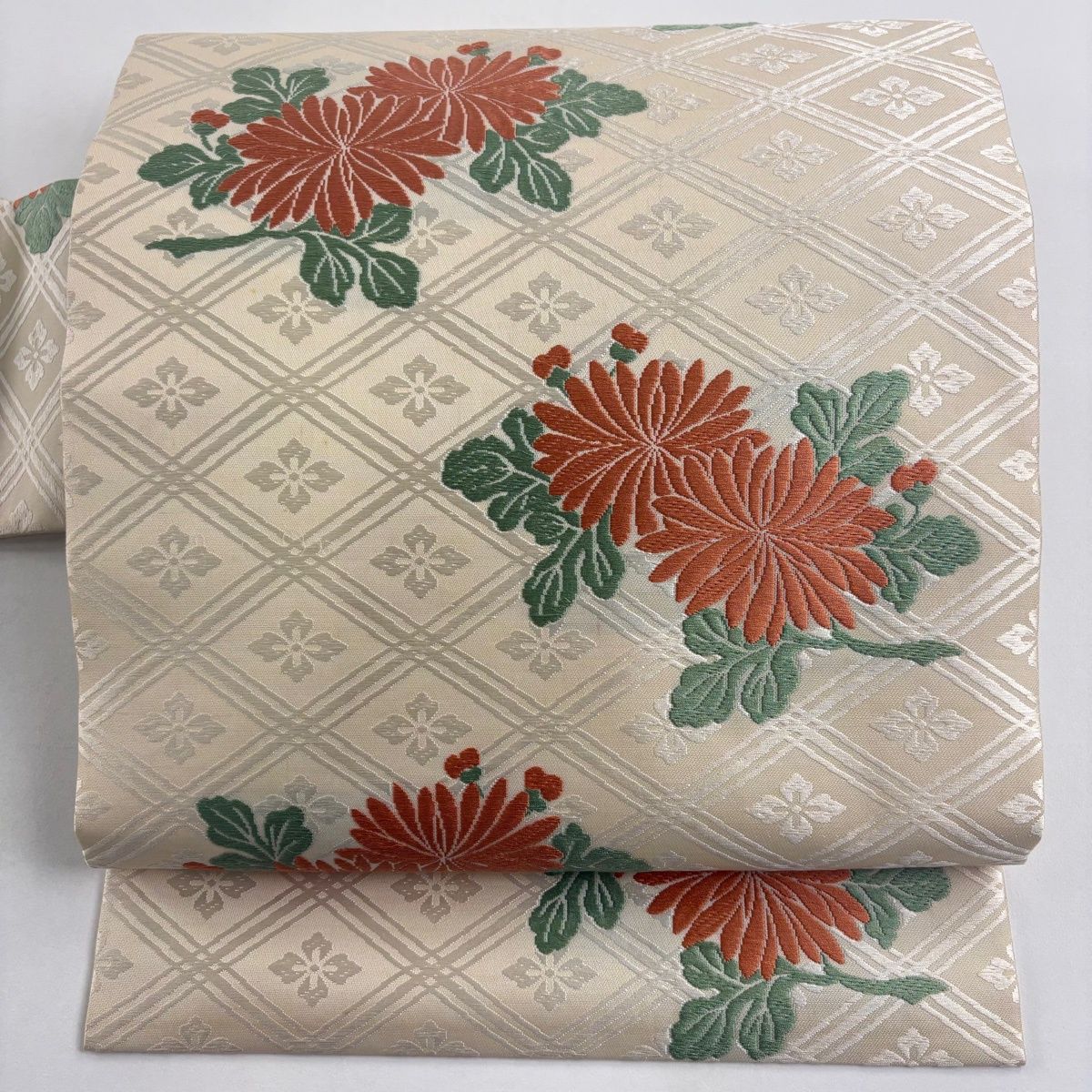 名古屋帯 名品 菊 菱 刺繍 クリーム 正絹