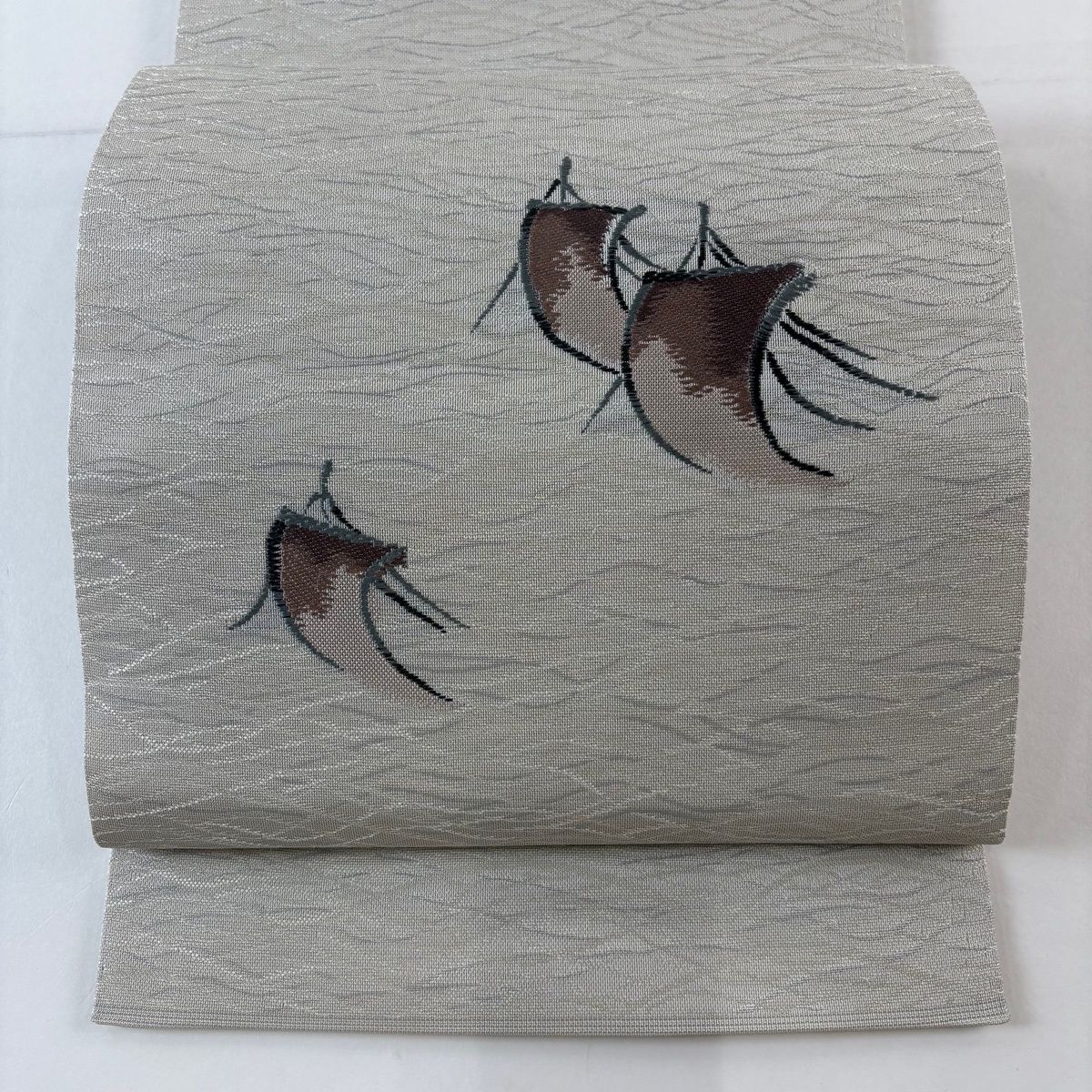 袋帯 名品 川島織物 落款 夏帯 舟の帆 波 銀通し 灰色 六通 正絹