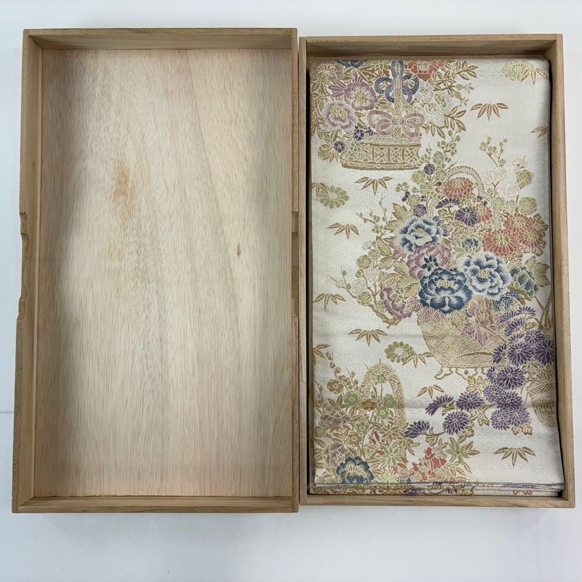 袋帯 木村雨山監修 落款 共 き 加賀友禅 古田芳彩 花車 花籠 梅竹 金糸 箔 灰白 六通 正絹