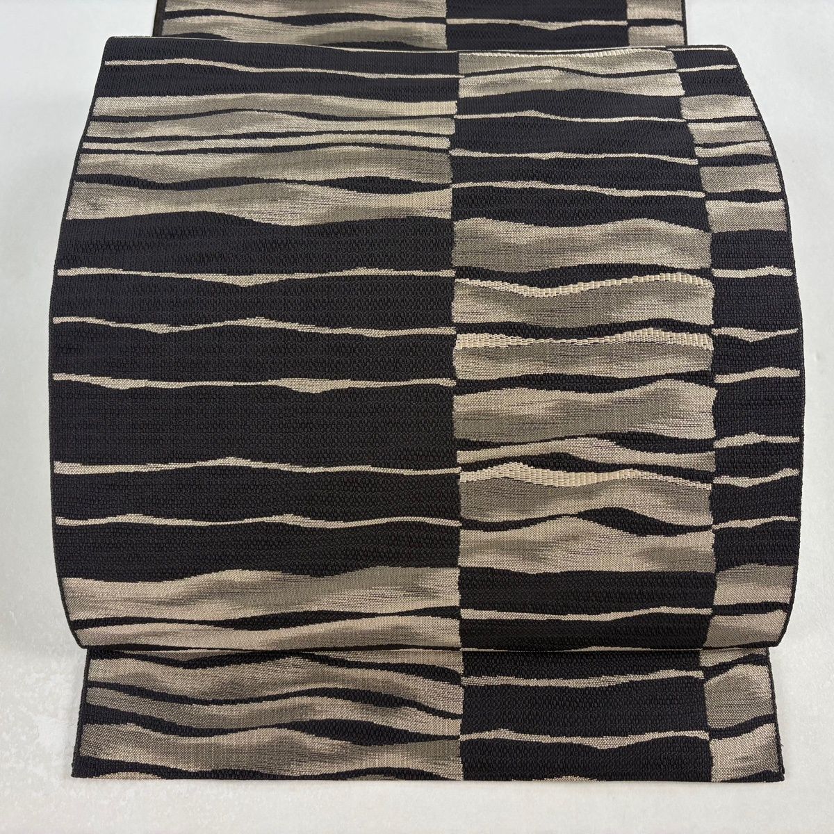 名古屋帯 千年工房 落款 八寸名古屋帯 松葉仕立て よろけ縞 濃紫 正絹