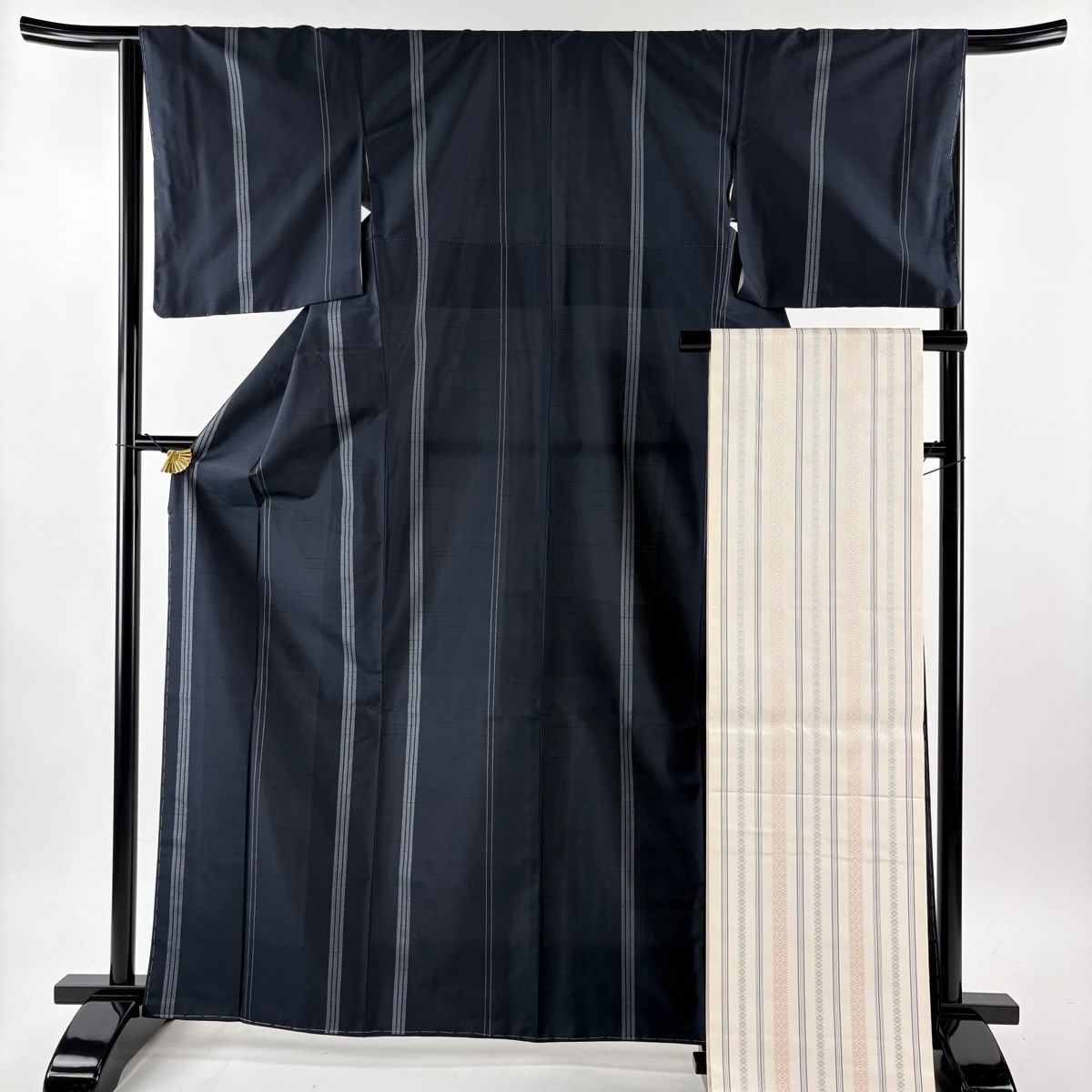 大島紬 身丈165 cm 裄丈64.5 M 袷 袋帯セット 古代染色純植物染 証紙 縦縞 墨色 正絹 名品