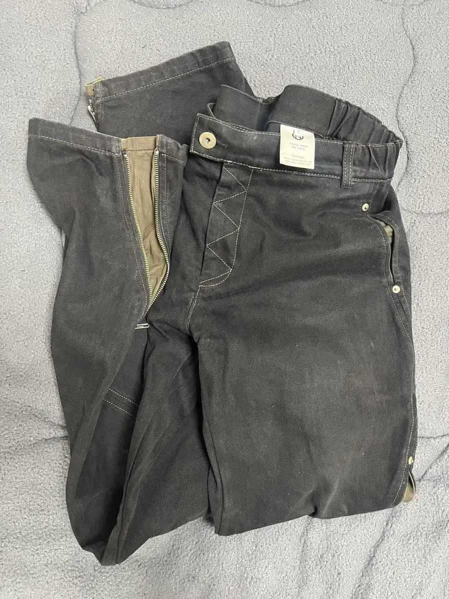 3 NEXTDOORLIPS ネクストドアリップス ツイステ ジッパー ボックス パンツ ブラックジーン