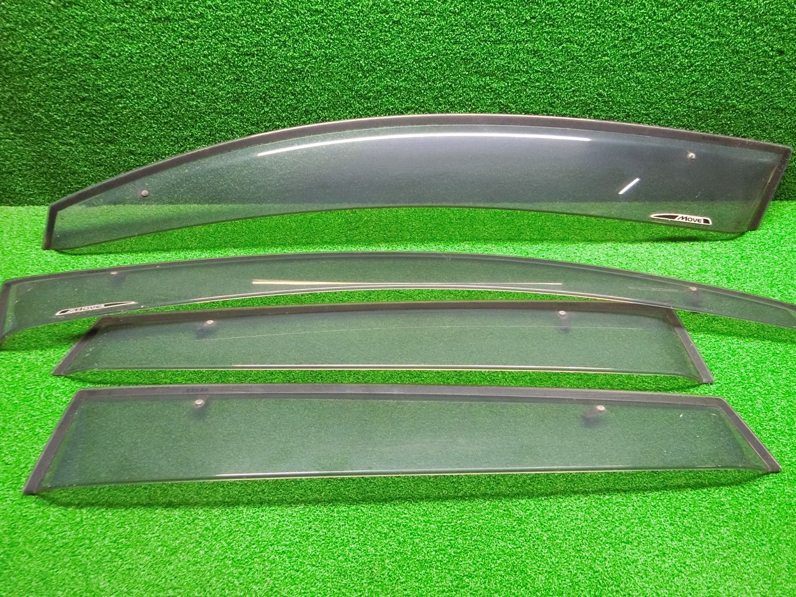 13063] 送料無料 ダイハツ ムーヴ カスタム L175S ドアバイザー