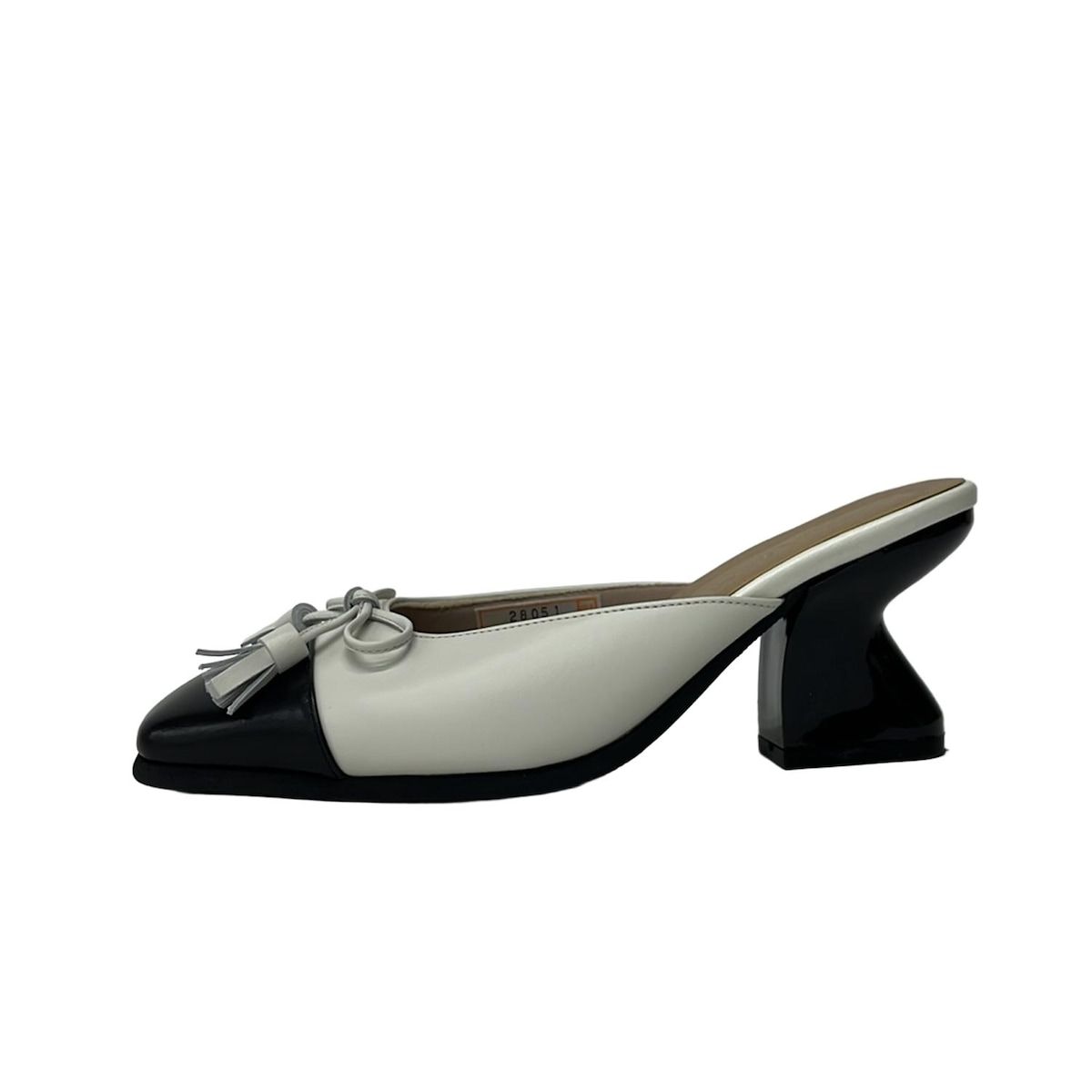 Hills Avenue 自由が丘 ヒルズ アベニュー ミュール 22.5 レディース - アイボリー×黒 リボン|タッセル レザー