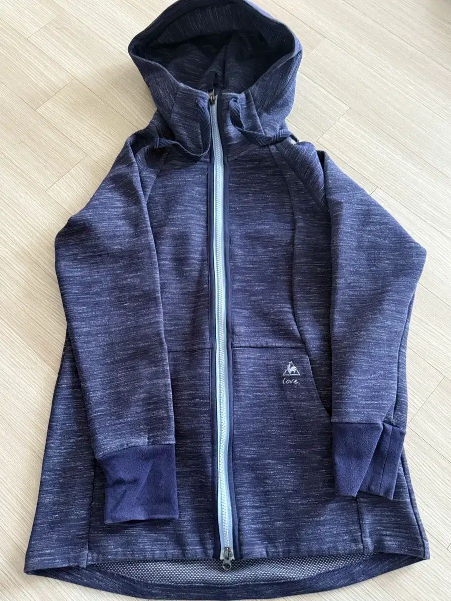 ルコックスポルティフ フーデッド ジップアップ