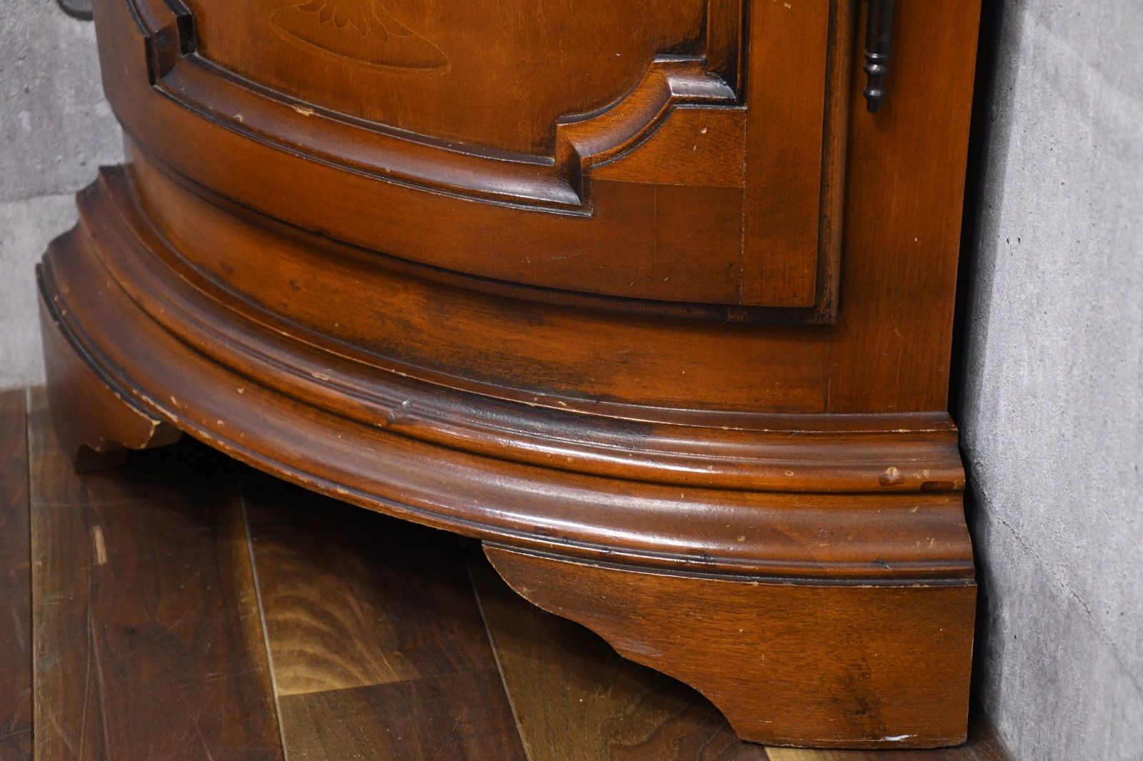 ELC34 イタリア製 象嵌細工 コーナーキャビネット 鍵付き コーナー