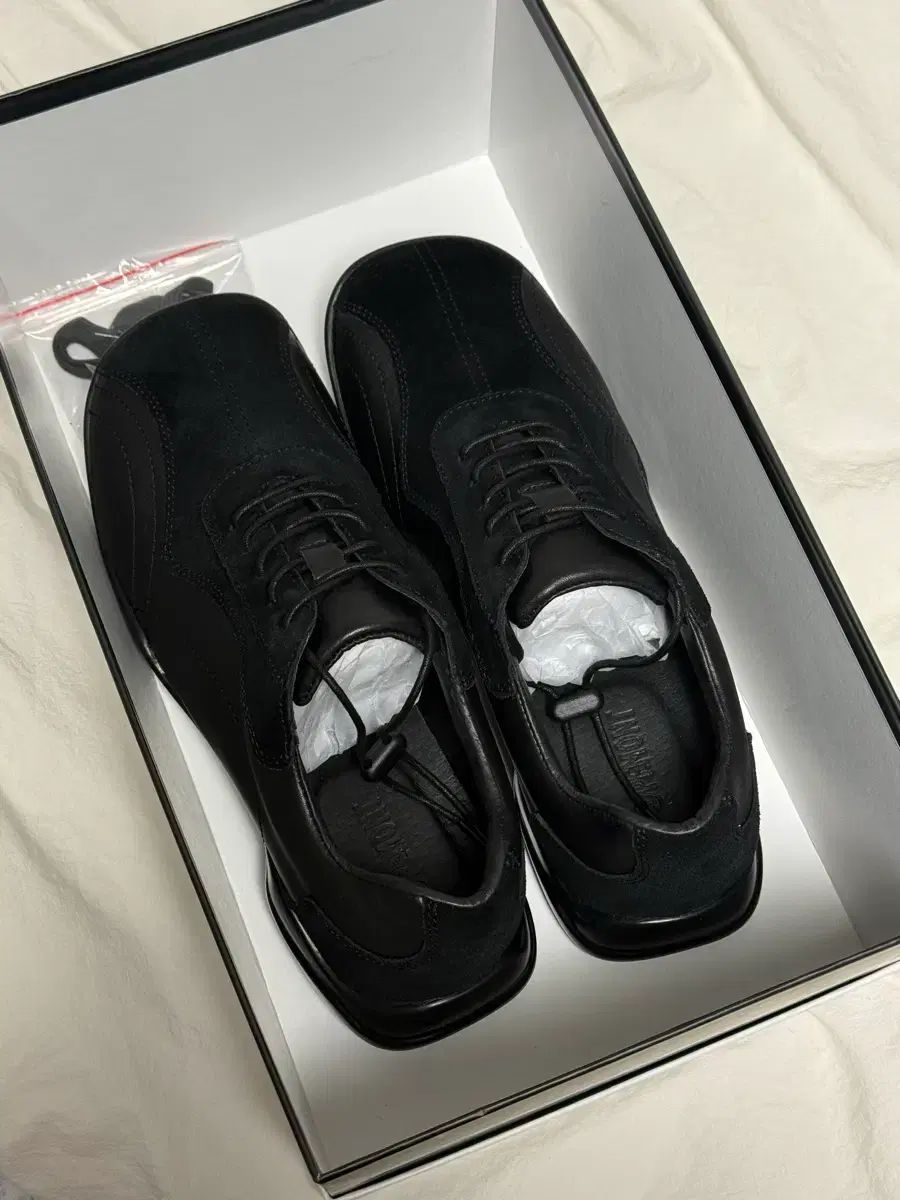 開封のみ 携帯 Starship Square スタシ ブラック 255