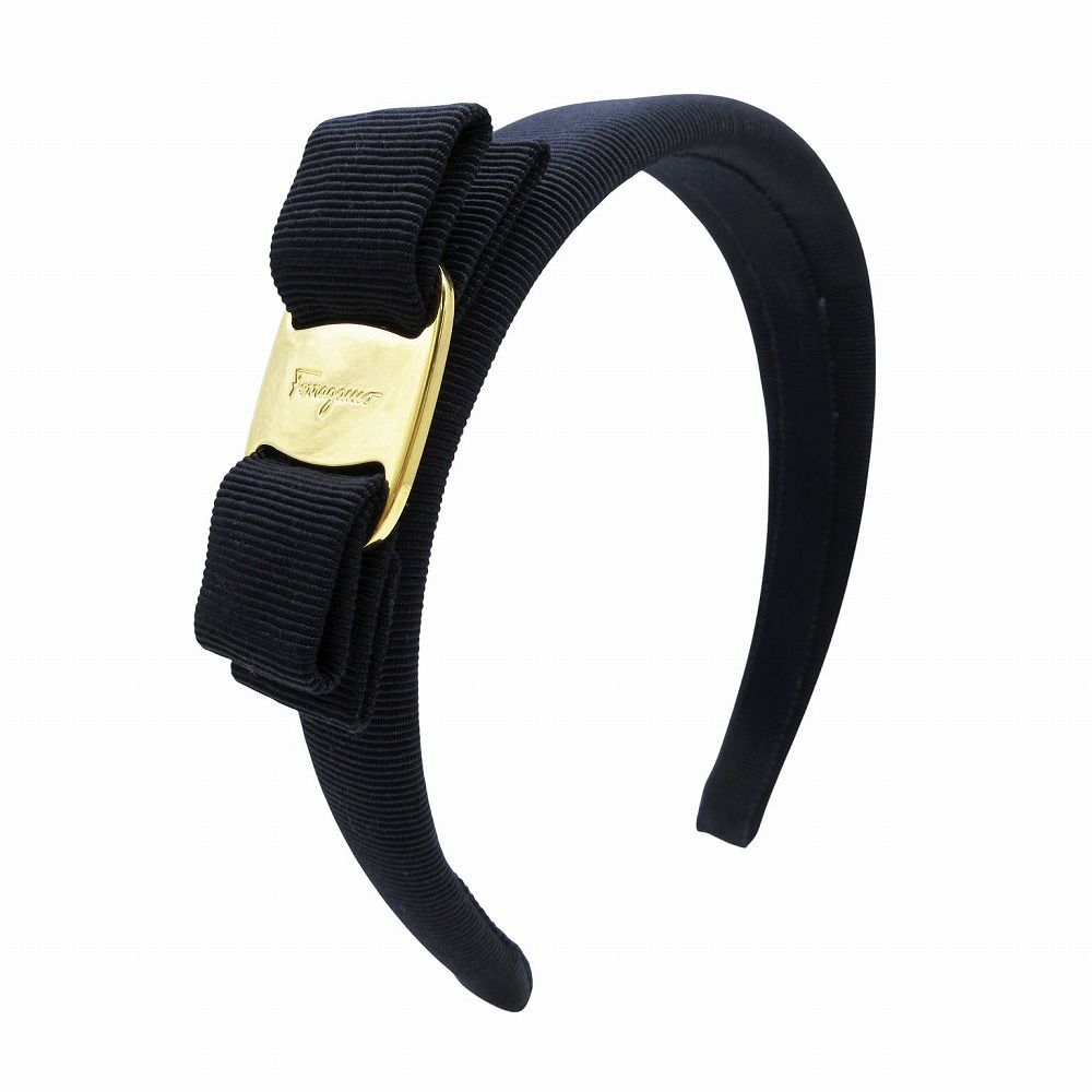 Salvatore Ferragamo サルヴァトーレフェラガモ ヴァラリボン