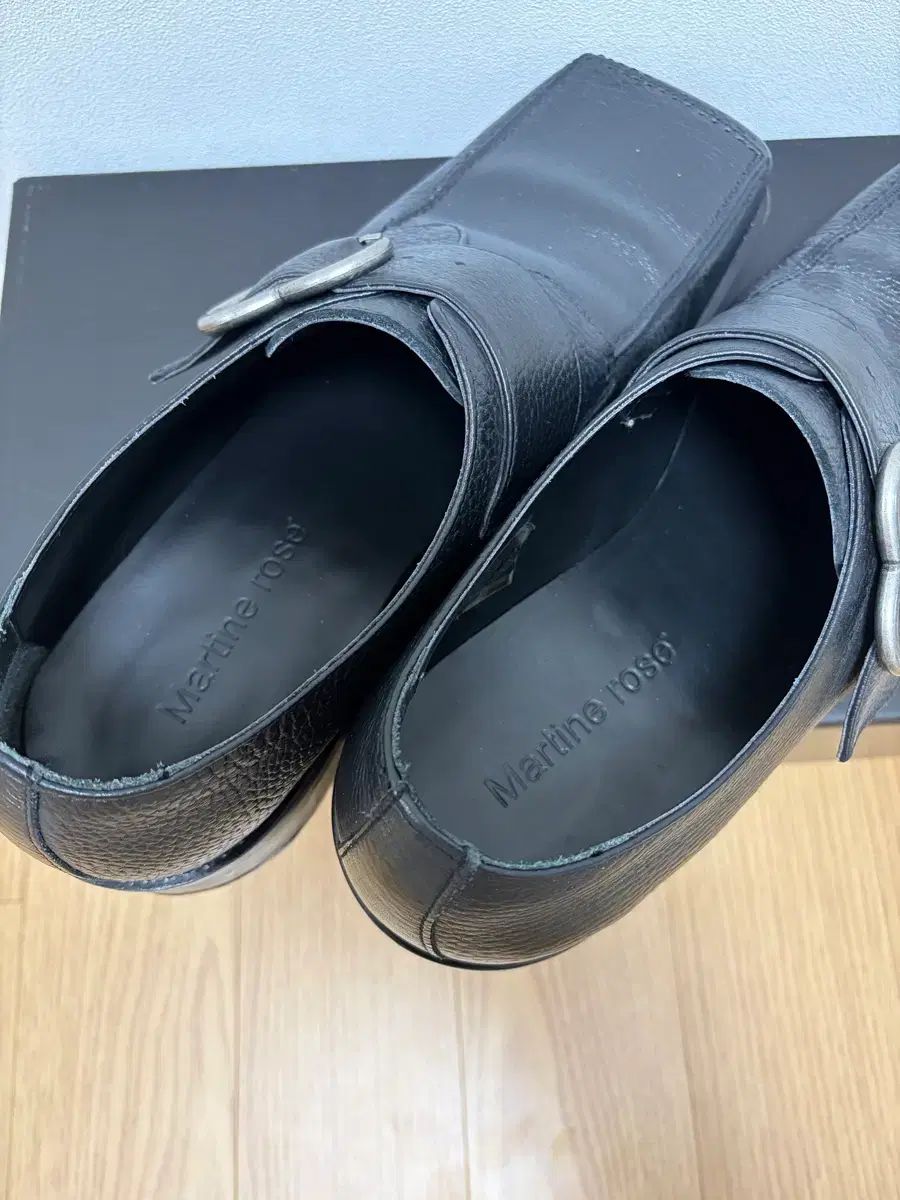 スタシ スクエアトゥ