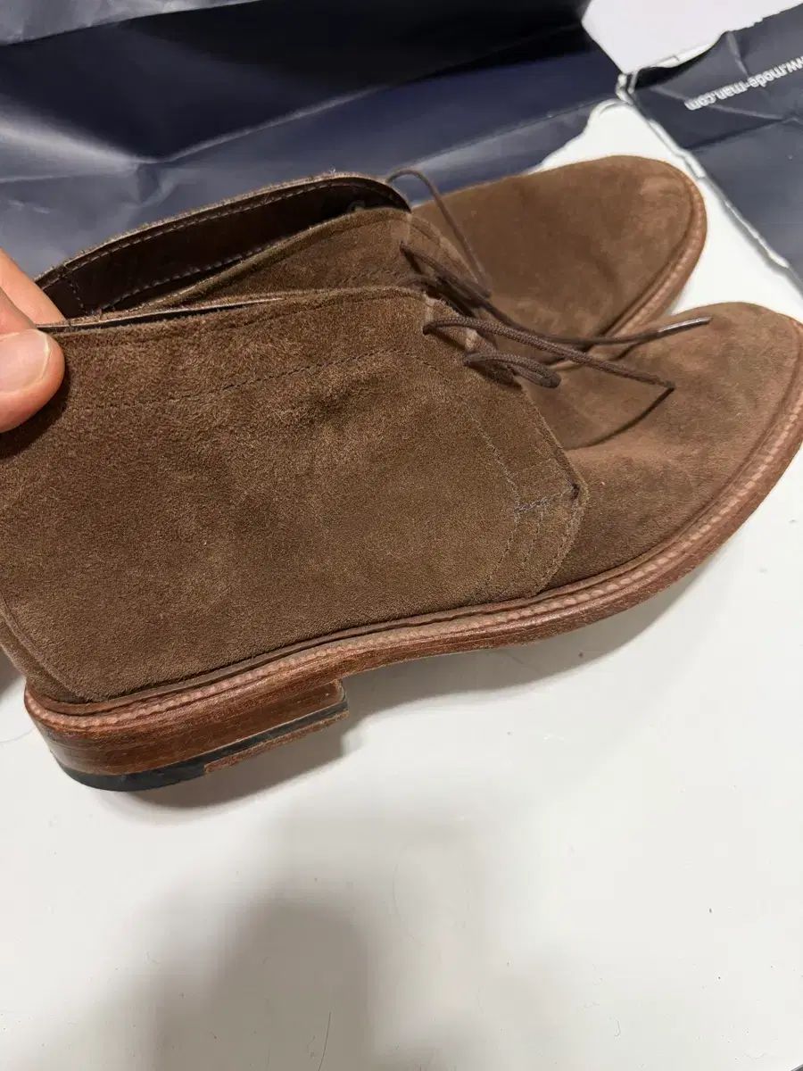 e チャッカブーツ