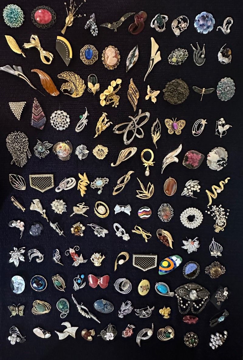 ブローチ まとめ売り 大量 120点 GT-BR 40