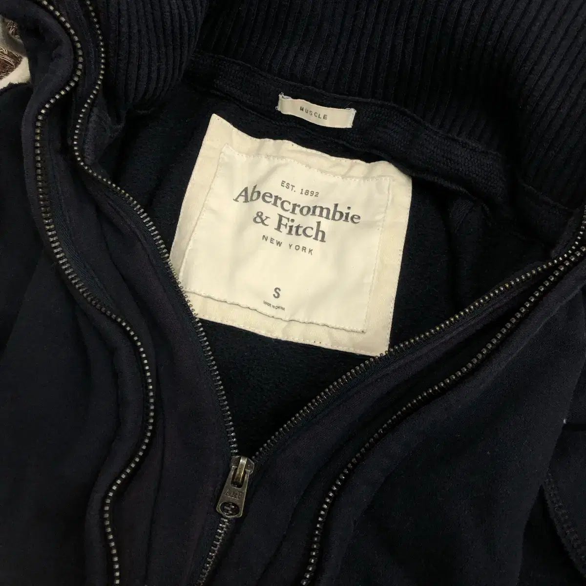 フードジップアップ