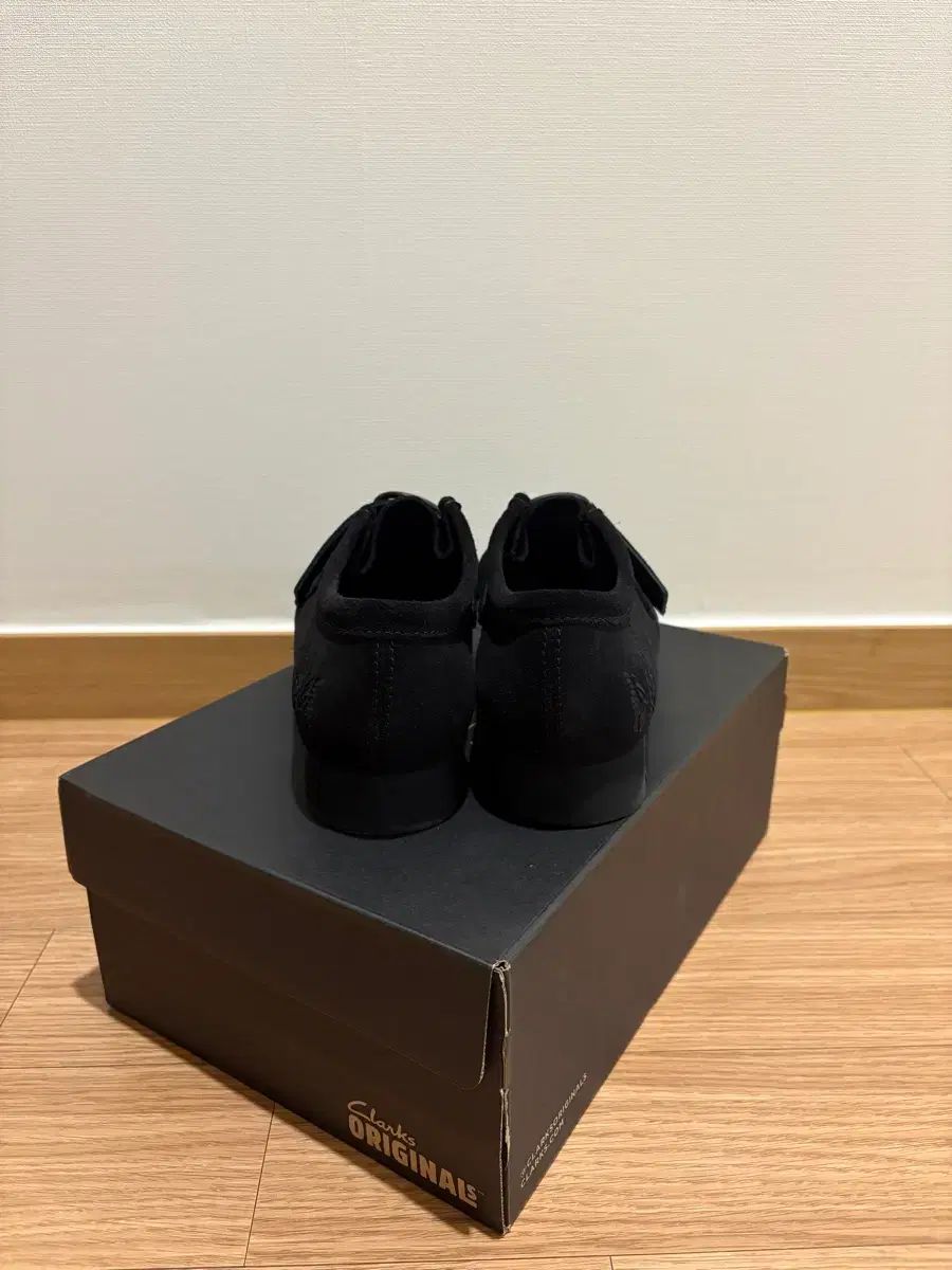 ニードルズ x クラークス ワラビー 41 5