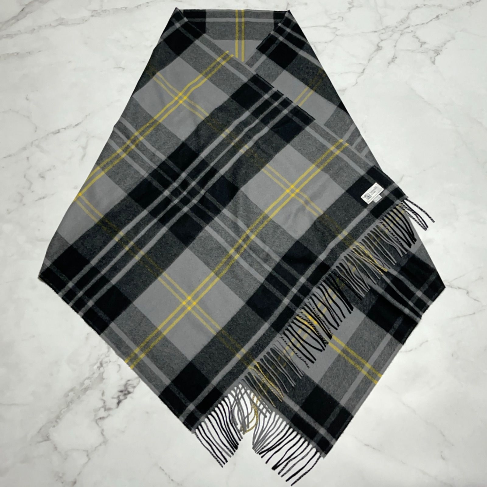 ジョンストンズ オブ エルガン Johnstons of Elgin グレーマクファーソン Grey Macpherson カシミヤ スコットランド製 チェック柄 フリンジ グレー ブラック イエロー 大判 ストール 72 cm×190 cm