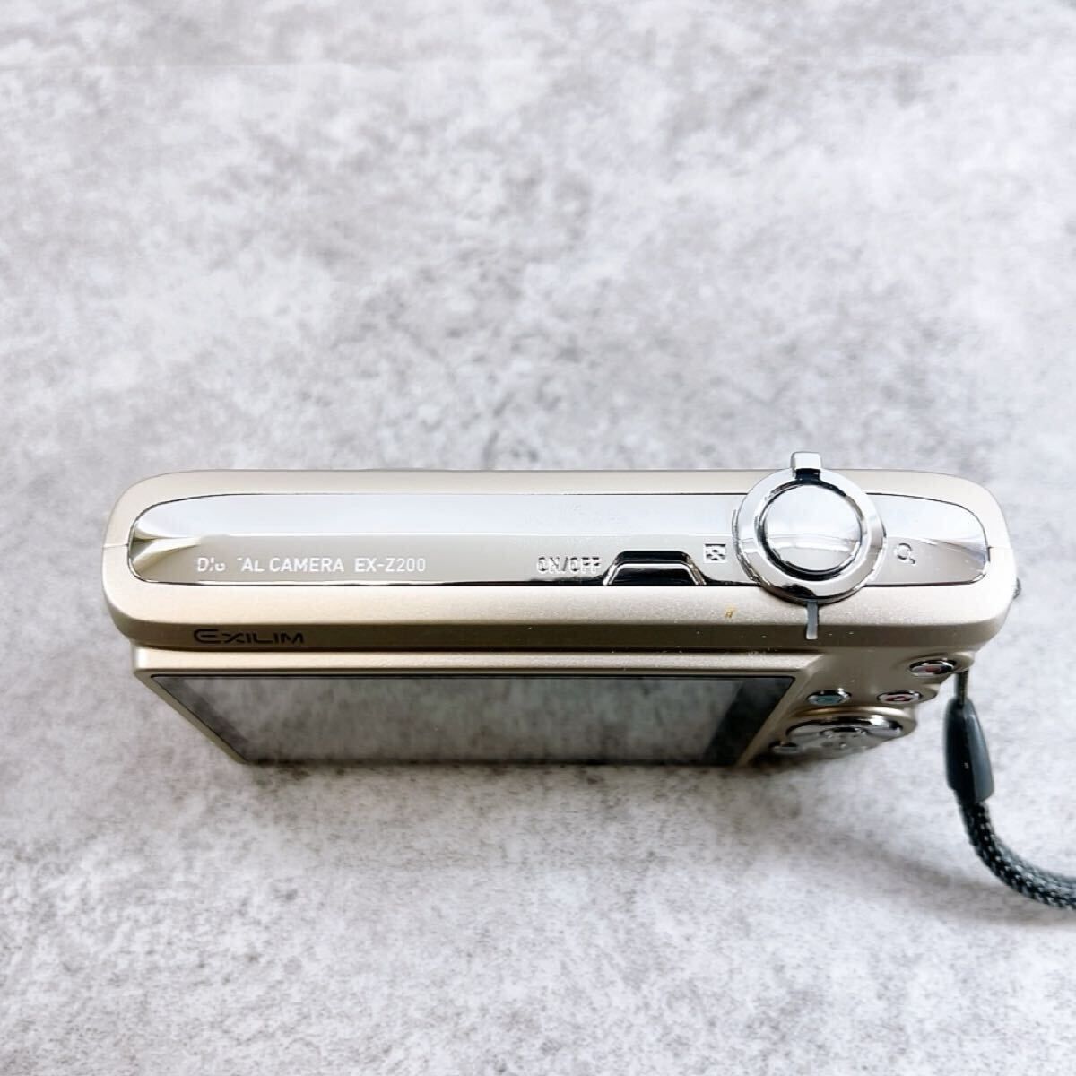 H-441 CASIO EXILIM EX-Z200 ゴールド 動作品 コンパクトデジタル