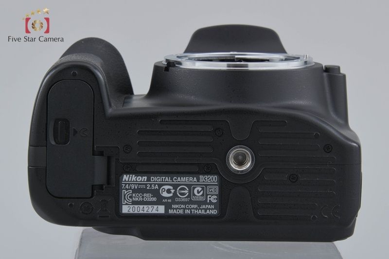 ブラック デジタル一眼レフカメラ