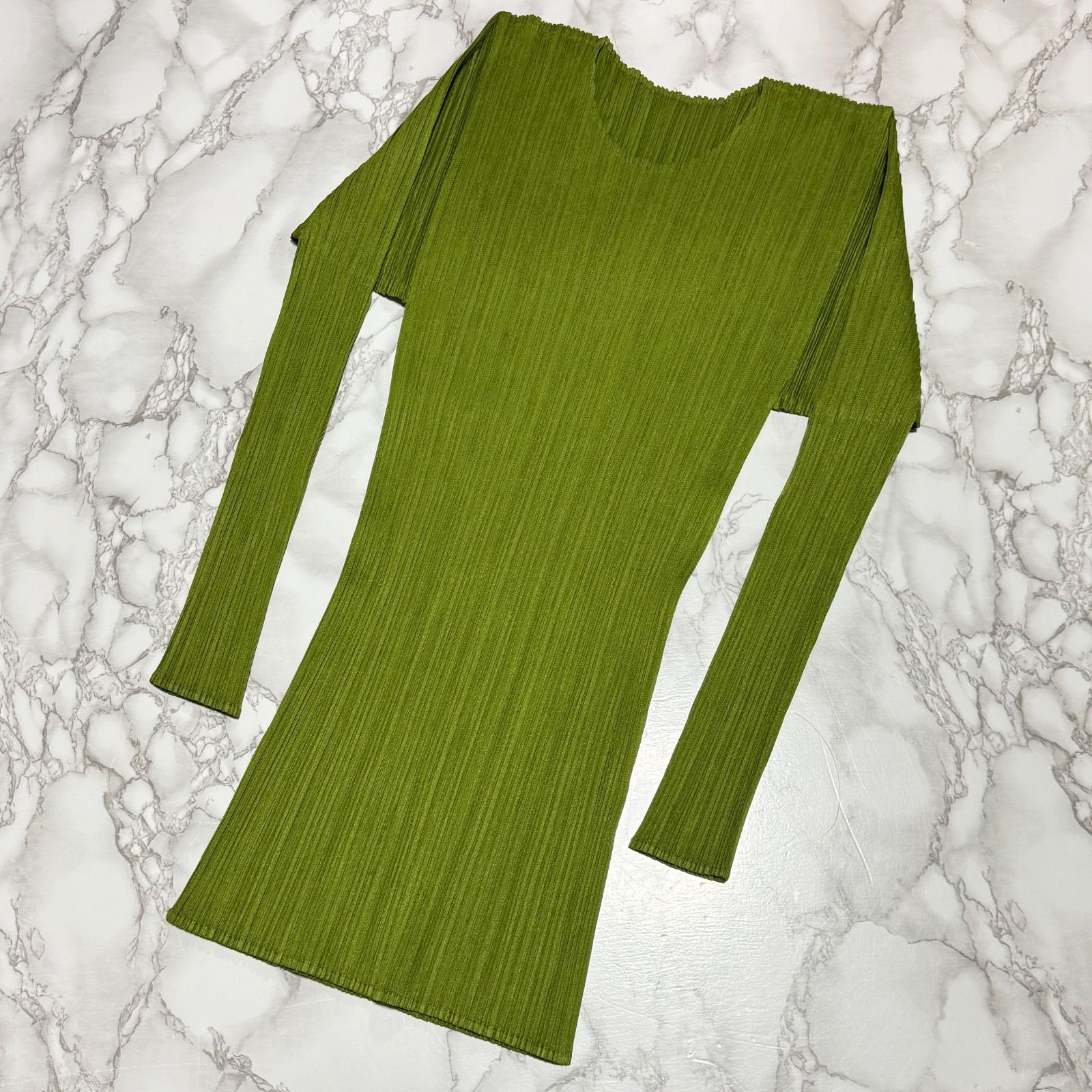 pleats please issey miyake プリーツプリーズ イッセイミヤケ 商品名 プリーツ 長袖 カットソー シャツ Tシャツ