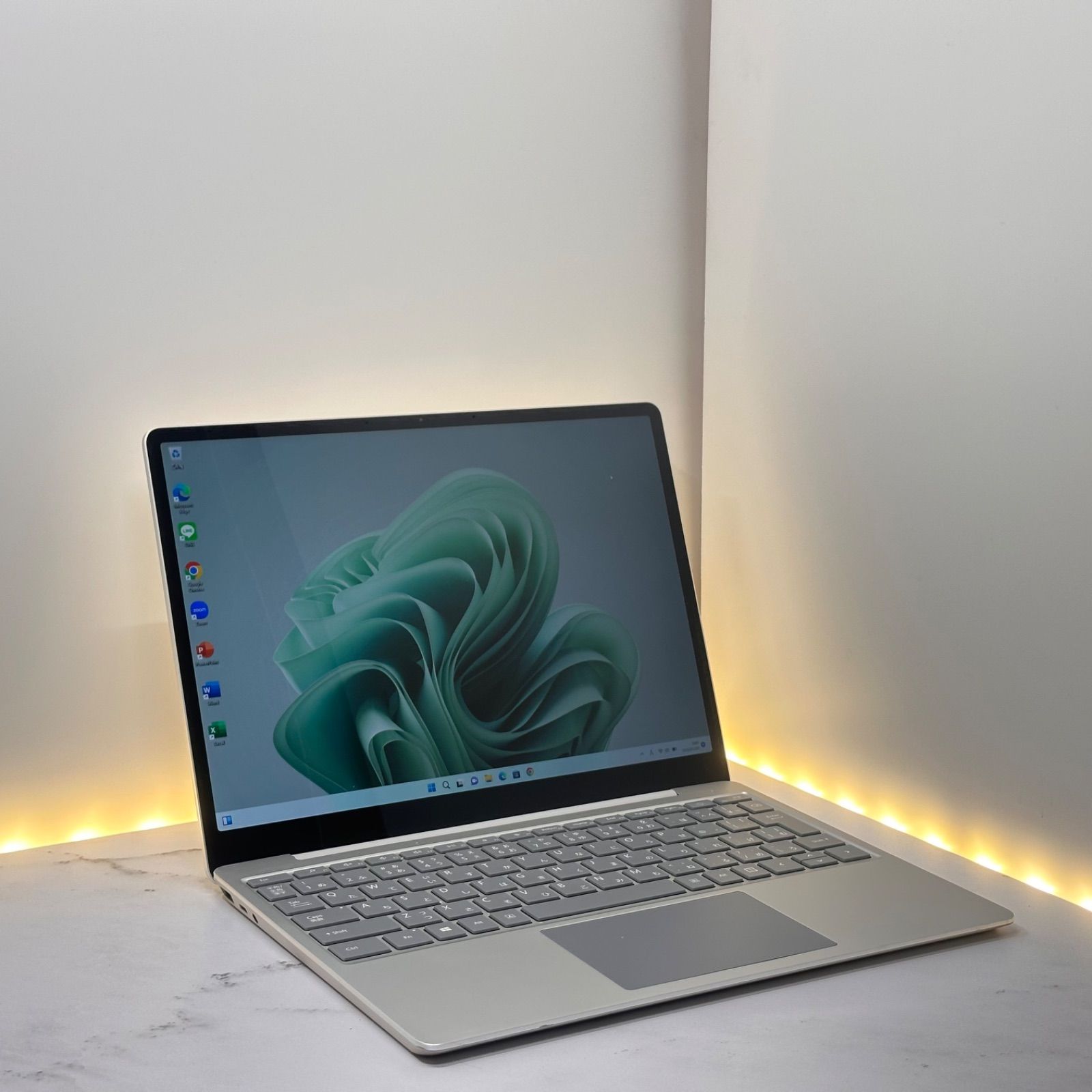 BT◎ Surface Laptop Go Corei 5|8|128