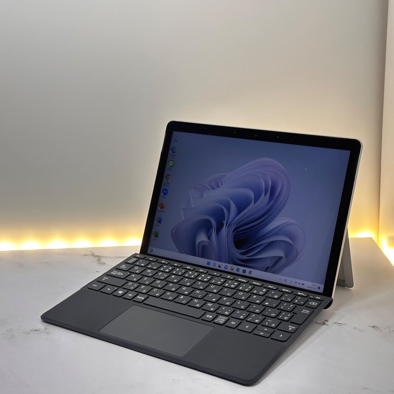 【準新品】Surface Go3 P-6500Y/4GB/64GB BT◎】Surface Go3 P-6500Y/4GB/64GB - メルカリ