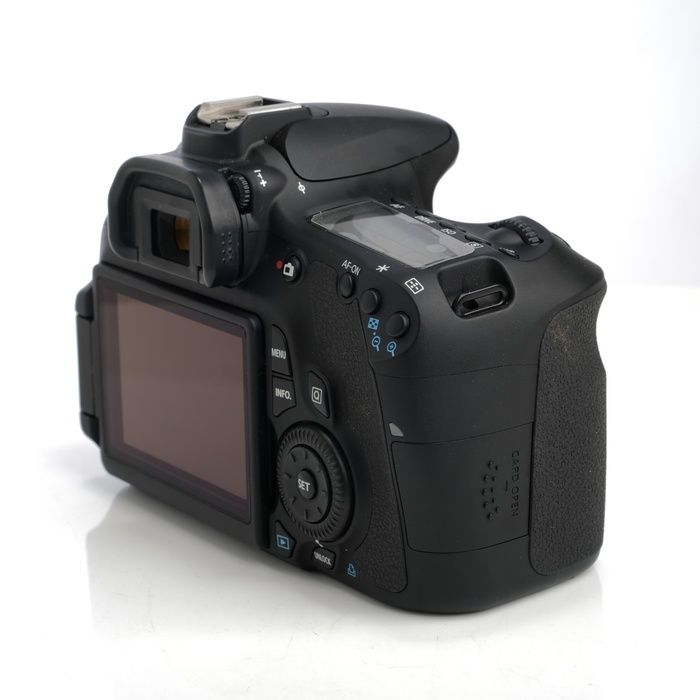 CANON 60D　中古品 中古】(キヤノン) Canon キヤノン EOS 60D ボデイ - メルカリ