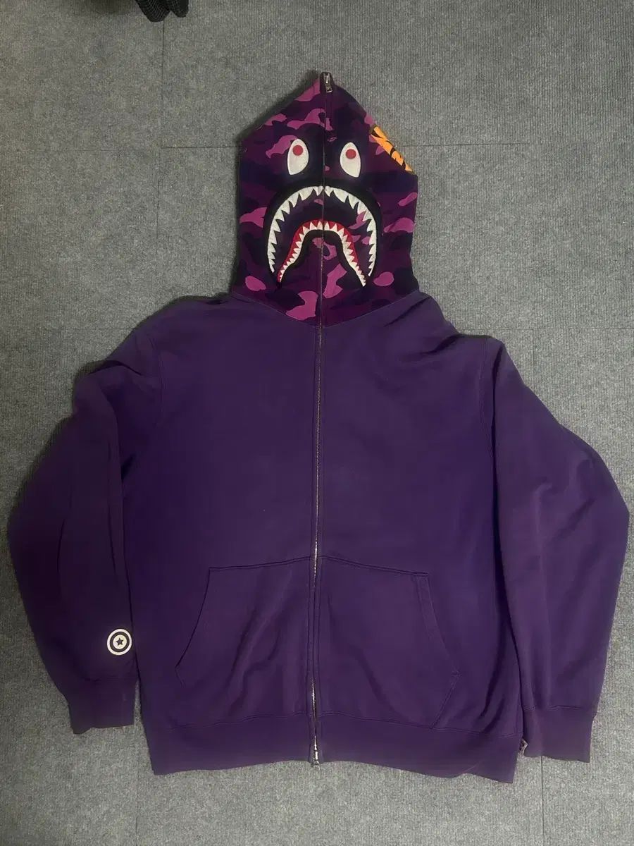 A BATHING APE シャーク